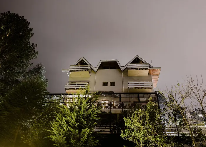 Ville De FrancePousada